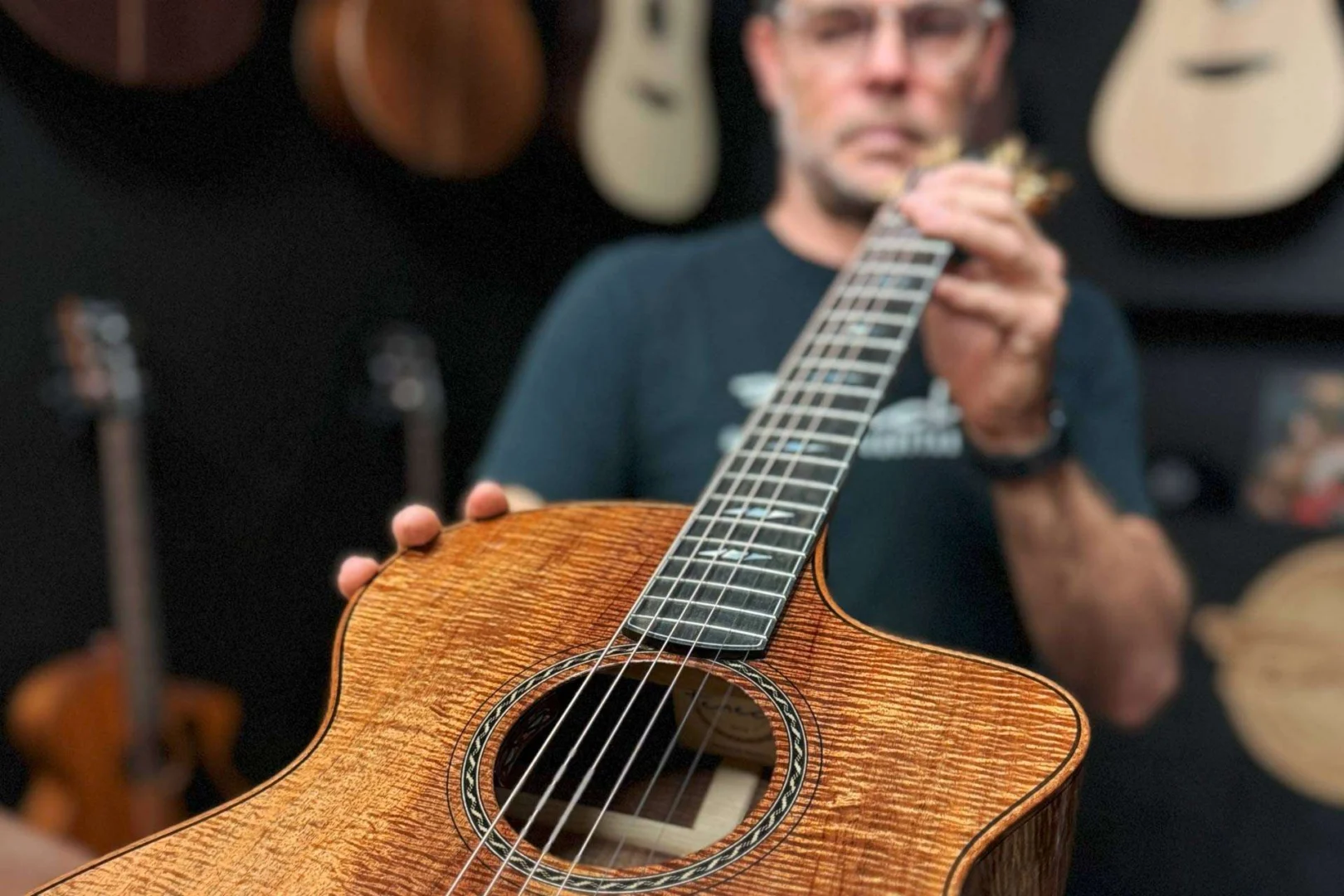 Boutique Guitar Maker Australia Masterbuilt Guitars Aaron Fenech