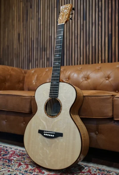 Makers Choice 7 English Ash Auditorium